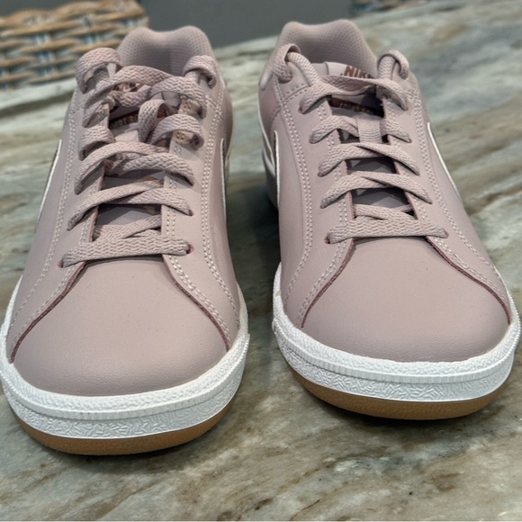 Women’s NIKE Court Royale “Smoky Mauve” leather sneakers- Size 9.5 - Picture 6 of 8
